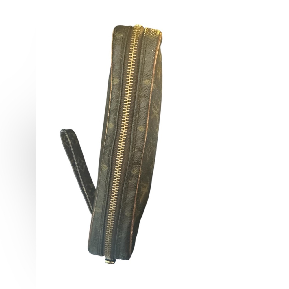 LOUIS VUITTON Marly Dragonne leather clutch bag - Picture 7 of 9